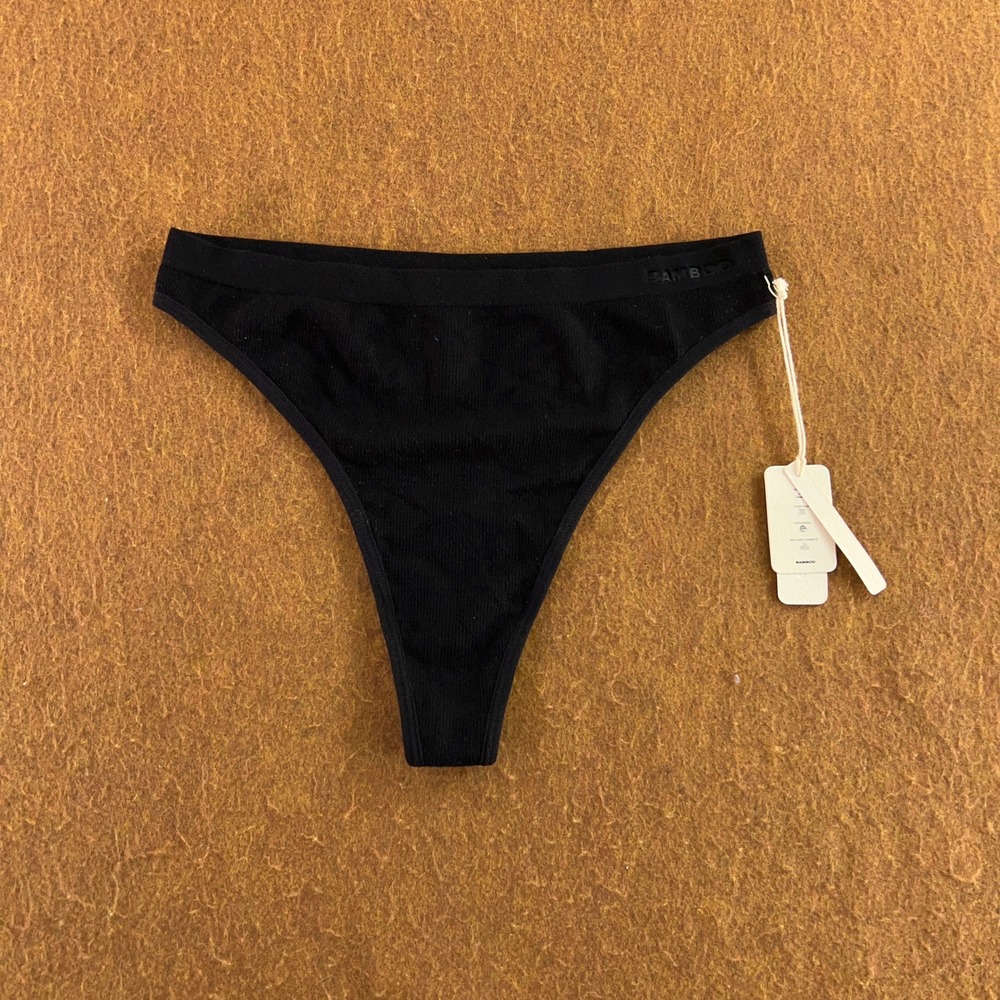 Bamboo Underwear Womens M/L Black Ribbed Seamless Thong Panty NWT